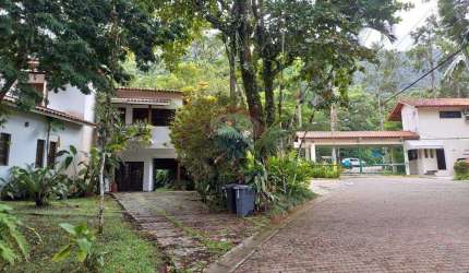 Linda casa em condomínio fechado Toque Toque pequeno - São Sebastião