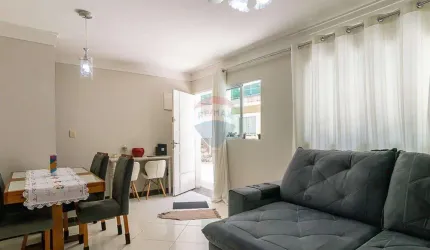 Sobrado Mobiliado 3 Dorms (1 Suíte) 2 vagas em Condomínio Próximo ao Metrô Tucuruvi