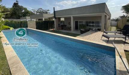 Casa nova, térrea a venda na Granja Viana,3 dorms(1ste) piscina