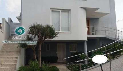 Casa a venda/locação São Paulo 2-Granja Viana-3 suítes, piscina