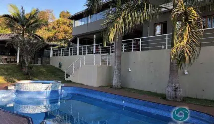 Casa com 5 suítes, área gourmet Granja Viana - Fazendinha