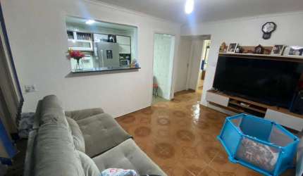 Apartamento no Condomínio Duarte de Azevedo em Santana com 95m² 2 dormitórios 1 banheiro.