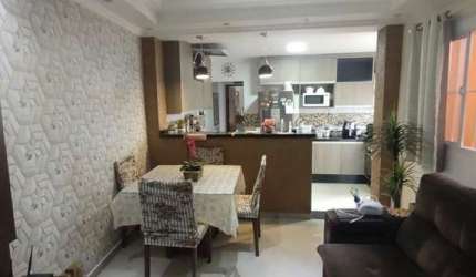 Sobrado à venda na Chácara Santana com 270m² 4 dormitórios 1 suíte 4 banheiros 2 vagas.