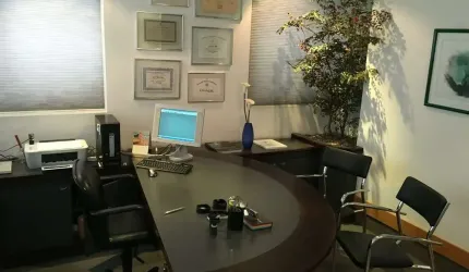 Conj. Comercial à venda no Jardim Paulista com 134m² 5 salas 3 banheiros 4 vagas