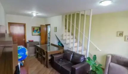 Linda Casa à venda na Vila Mariana com 145m²  2 Drom 2 banheiros 1 vaga!