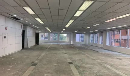 Edifício imponente, perfeito para ser novo endereço de sua empresa. Green building com certificação LEED.
