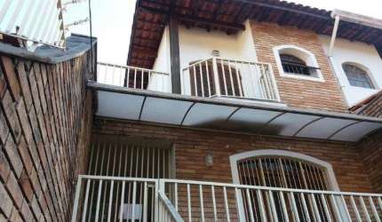 Sobrado com 4 dorms,1 suite, 5 vagas em Tremembé - SP