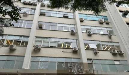 CONJUNTO COMERCIAL NA REGIÃO DA AVENIDA PAULISTA