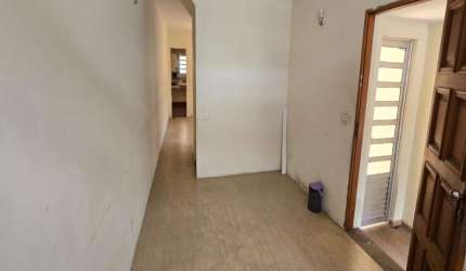 Casa Ampla com 4 Quartos e Localização Privilegiada Próxima à Estação Santo Amaro