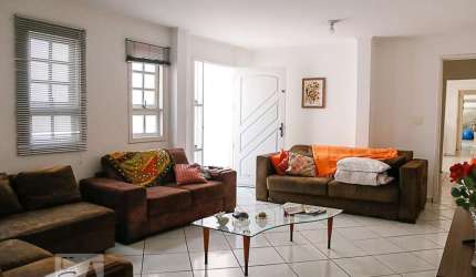 Casa à Venda - Veleiros, 5 Quartos,  380 m2