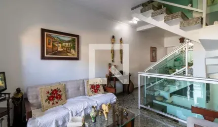 Casa à Venda - Água Fria, 4 Quartos,  200 m2