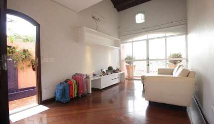 Casa à Venda - Vila Sônia, 5 Quartos,  251 m2