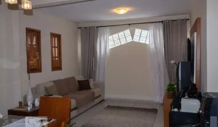 Casa à Venda - Água Fria, 3 Quartos,  240 m2
