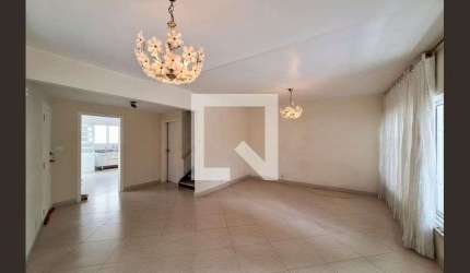 Casa à Venda - Água Fria, 4 Quartos,  300 m2