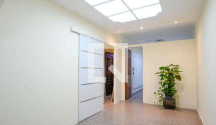 Casa à Venda - Bosque da Saúde, 2 Quartos,  50 m2