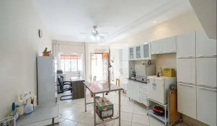 Casa à Venda - Vila Esperança, 3 Quartos,  239 m2