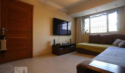 Casa à Venda - Jardim Éster Yolanda, 3 Quartos,  120 m2