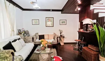 Casa à Venda - Vila Santa Maria, 3 Quartos,  205 m2