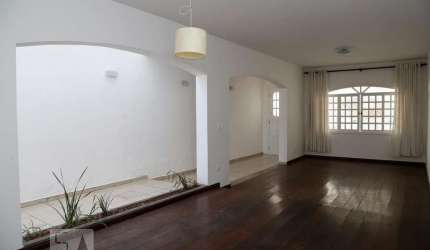 Casa à Venda - Vila Sônia, 3 Quartos,  210 m2