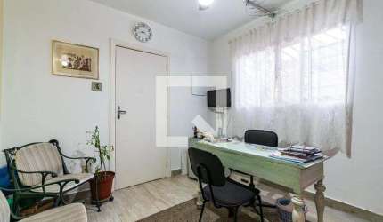 Casa à Venda - Chácara Inglesa, 2 Quartos,  80 m2