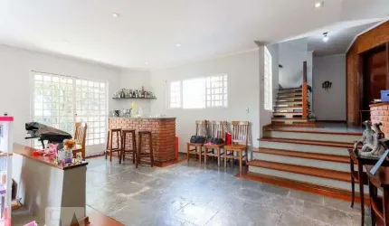 Casa à Venda - Jardim Peri, 3 Quartos,  370 m2