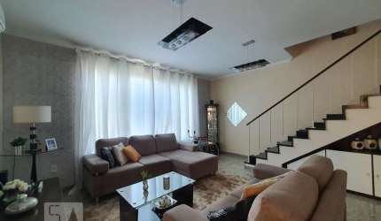 Casa à Venda - Vila das Mercês, 3 Quartos,  220 m2