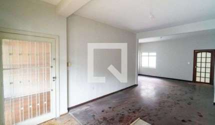 Casa à Venda - Chácara Inglesa, 3 Quartos,  180 m2