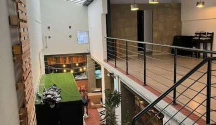 Casa Comercial com 320m2 em Pinheiros