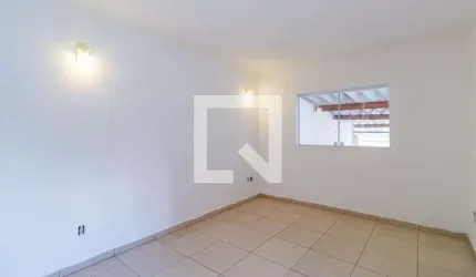 Casa à Venda - Portal do Morumbi, 2 Quartos,  220 m2