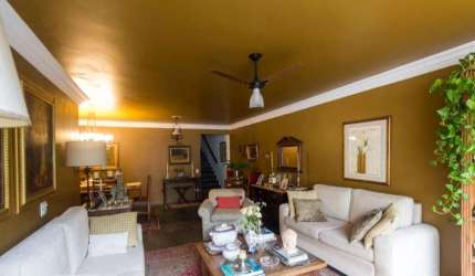 Casa à venda com 220m², 4 quartos e 2 vagas na  Cidade Ademar
