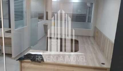 Sala Comercial de Alto Padrão para Locação no Centro de São Paulo-SP: 2 Salas, 74,00 m² de Área.