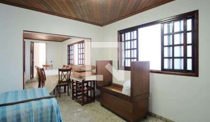 Casa à Venda - Vila Carrão, 5 Quartos,  207 m2