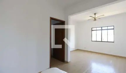 Casa à Venda - Água Fria, 3 Quartos,  200 m2