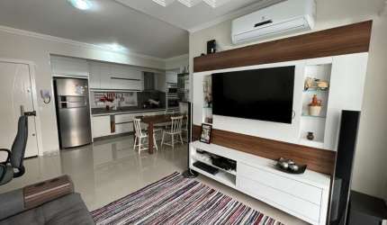Apartamento Mobiliado de 3 Dormitórios a 500m do Mar – Residencial Dela Justina I – Ingleses, Florianópolis