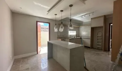 Casa em condomínio fechado com 3 quartos para alugar na Rua Priscila B Dutra, Vilas do Atlantico, Lauro de Freitas, 220 m2 por R$ 5.500