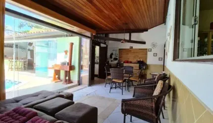 Casa em condomínio fechado com 4 quartos à venda na Rua Praia de Alhanda, Vilas do Atlantico, Lauro de Freitas, 540 m2 por R$ 2.000.000