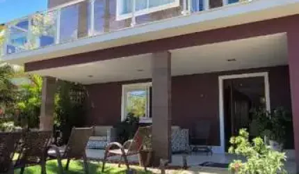 Casa em condomínio fechado com 5 quartos para alugar na AVENIDA TIRADENTES, Abrantes, Camaçari, 290 m2 por R$ 10.800