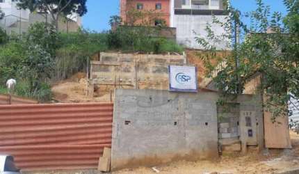 Terreno à venda, 322 m² por R$ 300.000,00 - Jardim Amália - Volta Redonda/RJ