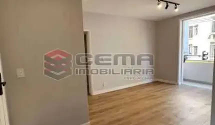 Apartamento com 3 quartos à venda na Rua Marquês de Olinda, Botafogo, Rio de Janeiro, 75 m2 por R$ 820.000