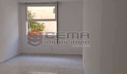 Kitnet / Stúdio à venda na Rua Sá Ferreira, Copacabana, Rio de Janeiro, 28 m2 por R$ 420.000