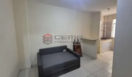 Kitnet / Stúdio à venda na Rua Riachuelo, Centro, Rio de Janeiro, 20 m2 por R$ 150.000