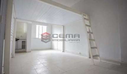 Kitnet / Stúdio à venda na Rua Buarque de Macedo, Flamengo, Rio de Janeiro, 28 m2 por R$ 320.000