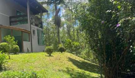 Sobrado com 4 dormitórios à venda, 350 m² por R$ 1.350.000,00 - Ipelândia - Suzano/SP