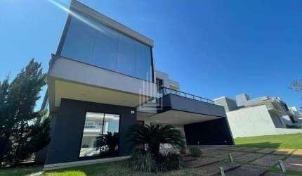 Sobrado exclusivo de alto padrão à venda no Condomínio Solar das Palmeiras em Foz do Iguaçu.