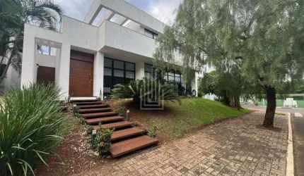 Sobrado à venda no Condomínio Residencial Castel Franco em Foz do Iguaçu.