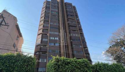 Cobertura à venda no Residencial Royal Star em Foz do Iguaçu.
