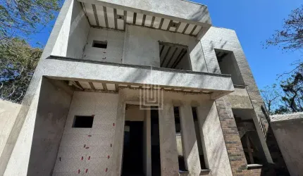 Sobrado disponível para venda na Vila A em Foz do Iguaçu.
