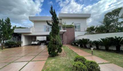 Casa à venda no Condomínio Lago dos Cisnes em Foz do Iguaçu.