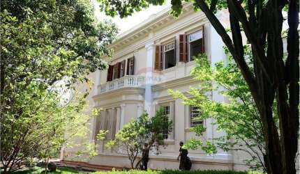 Palacete tombado na Rua Piaui para locação - R$90.000 - 800m2  construído