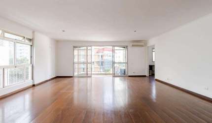 Apartamento tipo para venda com 3 quartos, sendo 3 suítes, 192m²